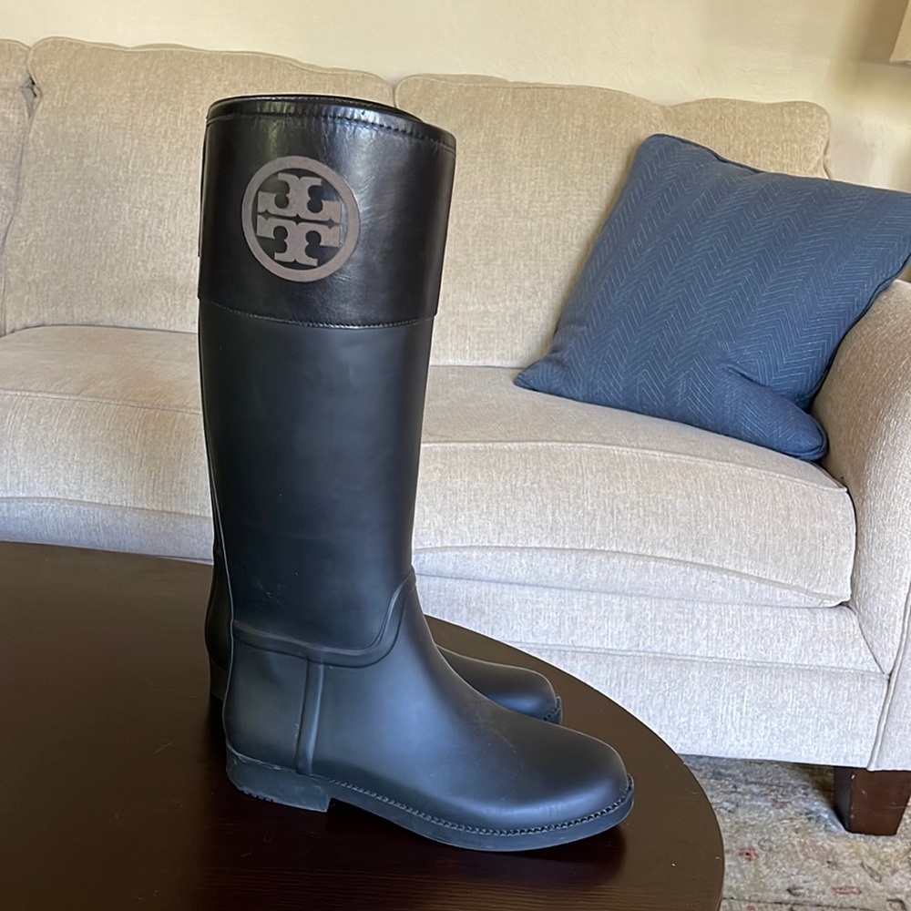 Tory Burch Classic Rainboot